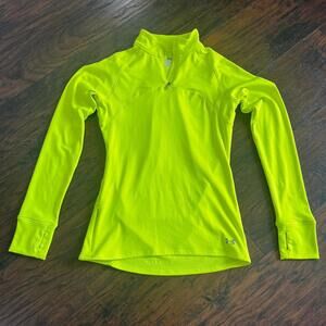 Under Armour 1/2 Zip pullover Women Size Medium